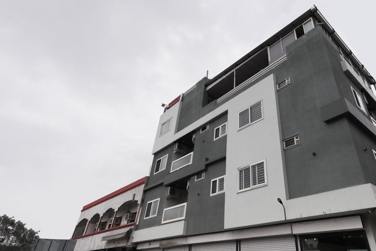 Oyo 60577 Sukhmani Residency Hotel Indore Exterior foto