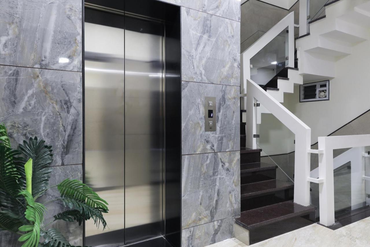 Oyo 60577 Sukhmani Residency Hotel Indore Exterior foto