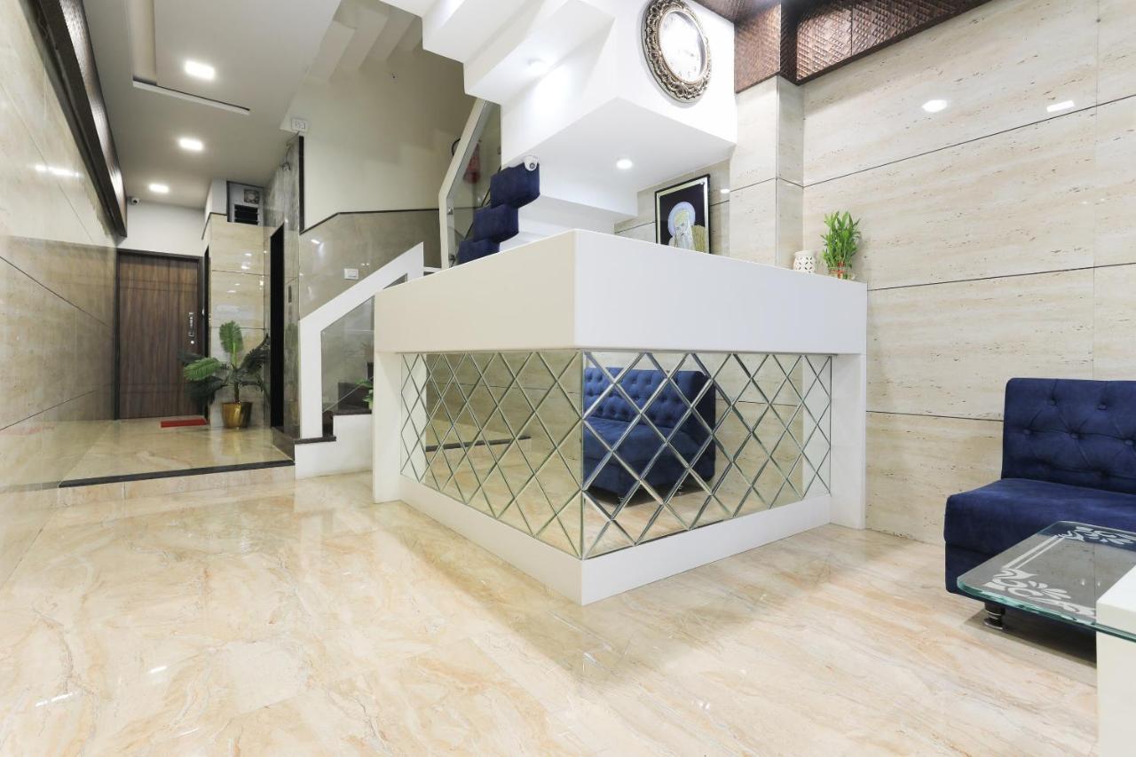 Oyo 60577 Sukhmani Residency Hotel Indore Exterior foto